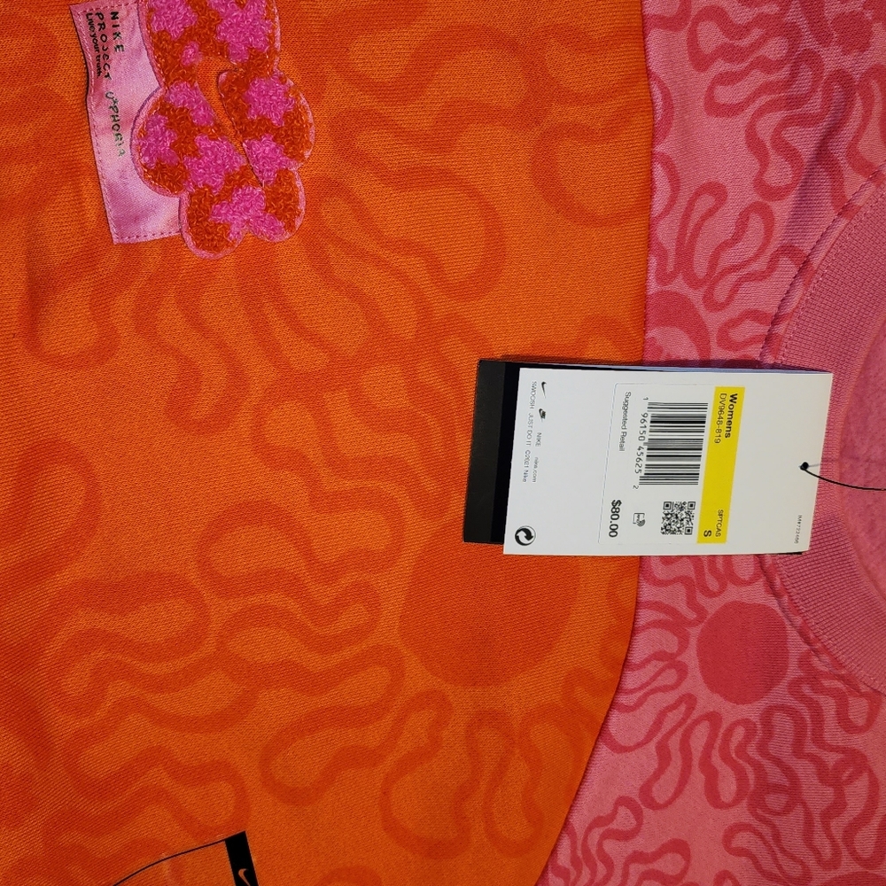 NEW NIKE ACTIVE JACKET,  OVER SIZE SMALL FIT AND COLOR ORANGE AND PINK
